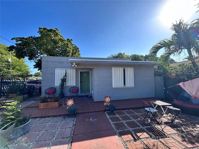 4 of 30 - 2737 Nw 13th Avenue, Miami, FL