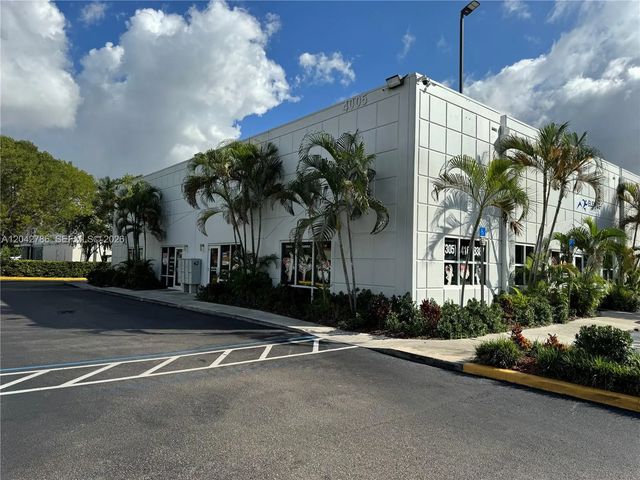4005 Nw 114th Avenue #09, Doral