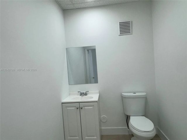 5 of 14 - 4005 Nw 114th Avenue #09, Doral, FL