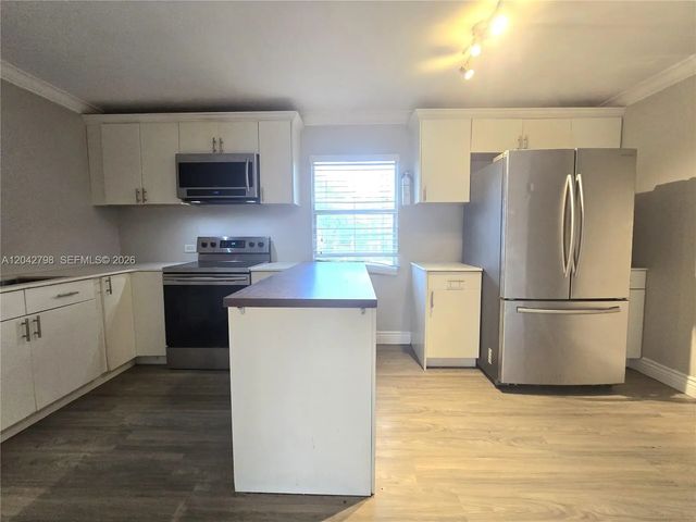3 of 28 - 914 Sw 8th Avenue #57, Gainesville, FL