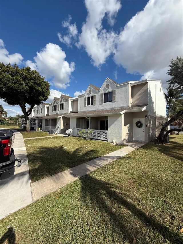 2 of 25 - 17515 Nw 67th Court #g-22, Hialeah, FL