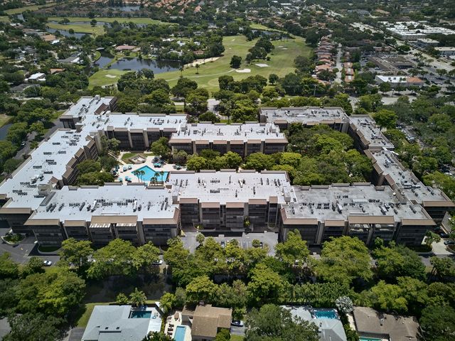 5 of 39 - 2818 N 46th Avenue #k387, Hollywood, FL