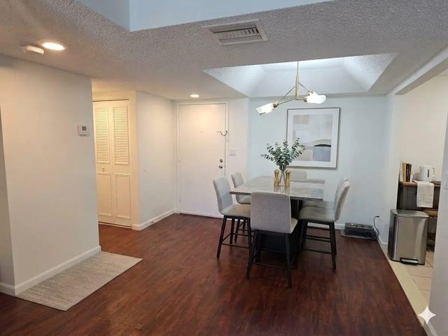 3670 Inverrary Drive #3y, Lauderhill