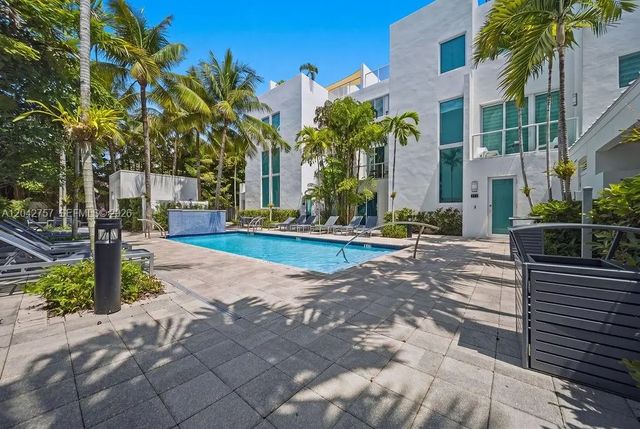 3 of 82 - 710 Ne 3rd Avenue, Fort Lauderdale, FL
