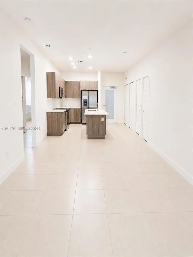 3 of 32 - 4636 Nw 84th Avenue #45, Doral, FL