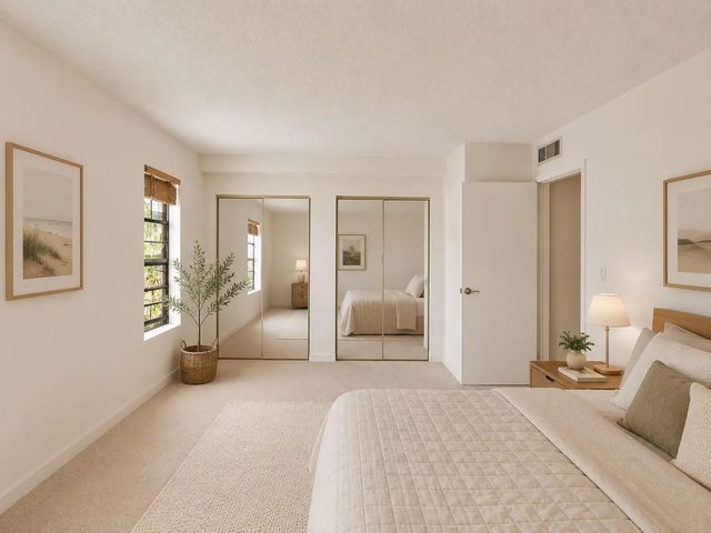 3 of 40 - 215 Ne 16th Avenue #203, Fort Lauderdale, FL