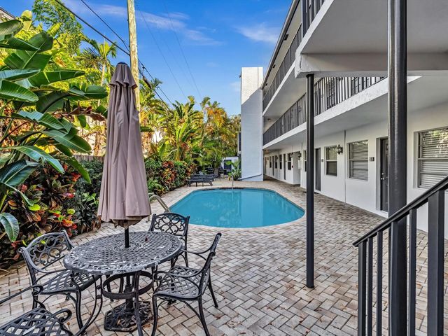 4 of 40 - 215 Ne 16th Avenue #203, Fort Lauderdale, FL