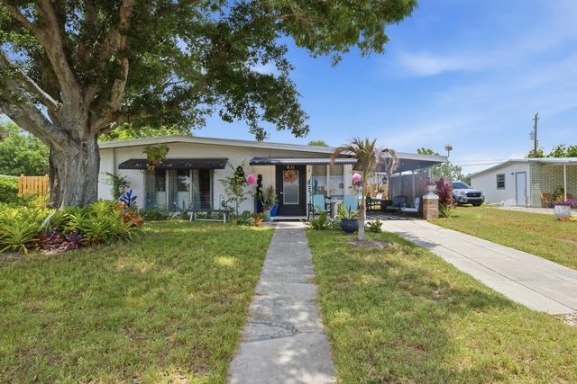 2 of 33 - 54 20th Lane Sw, Vero Beach, FL