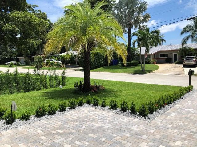 2 of 15 - 1951 Sw 28th Avenue, Fort Lauderdale, FL