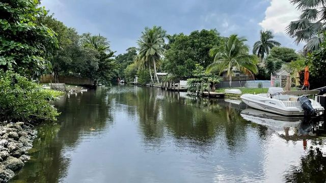 3 of 15 - 1951 Sw 28th Avenue, Fort Lauderdale, FL