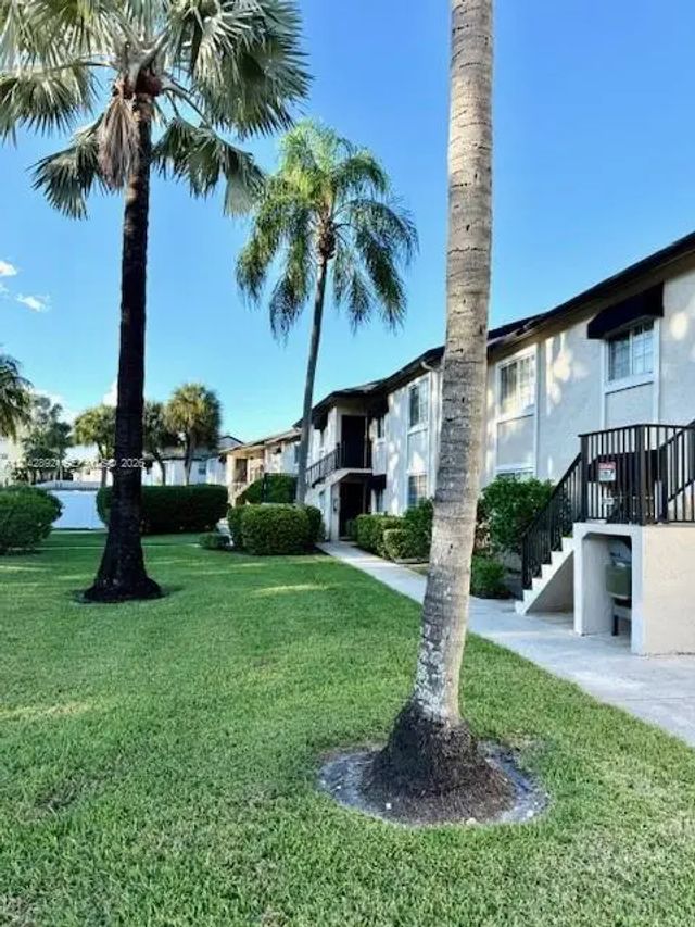 4 of 24 - 4000 Crystal Lake Drive #112, Deerfield Beach, FL