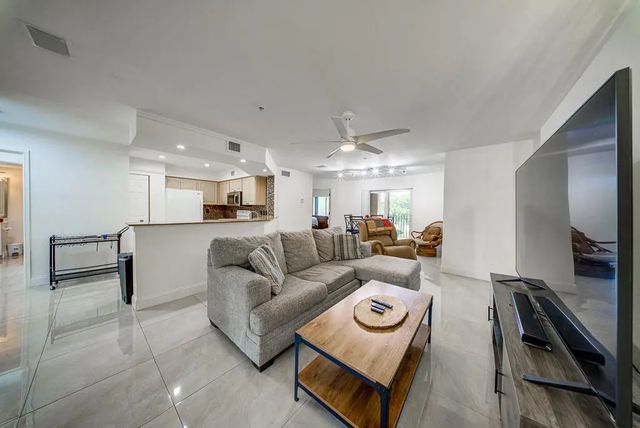 2 of 44 - 500 Scotia Drive #302, Hypoluxo, FL