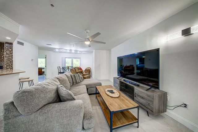 4 of 44 - 500 Scotia Drive #302, Hypoluxo, FL