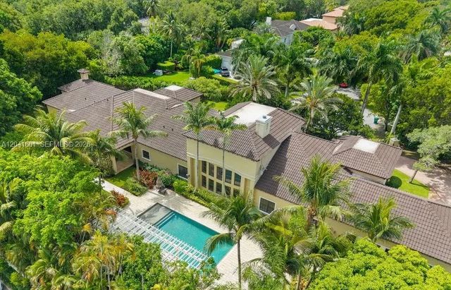 9001 Sw 59th Court, Pinecrest
