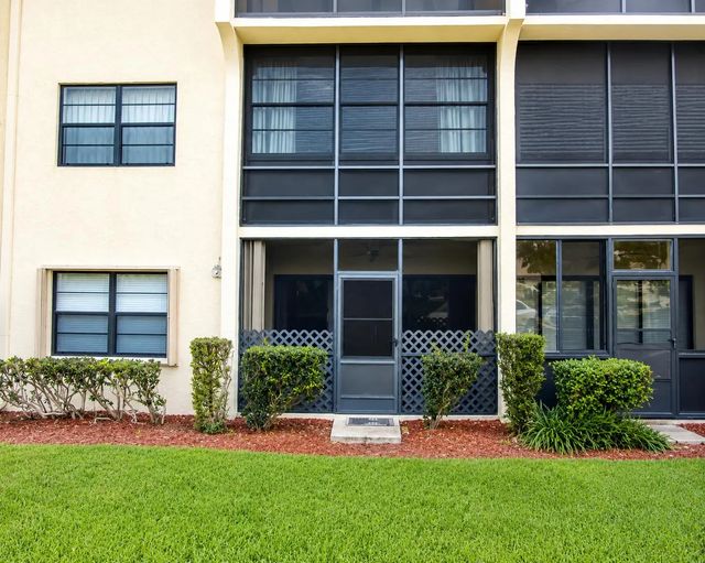 4 of 8 - 2050 Oleander Boulevard #1-105, Fort Pierce, FL