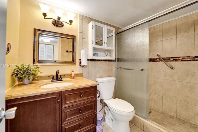 1000 Colony Point Circle #422, Pembroke Pines