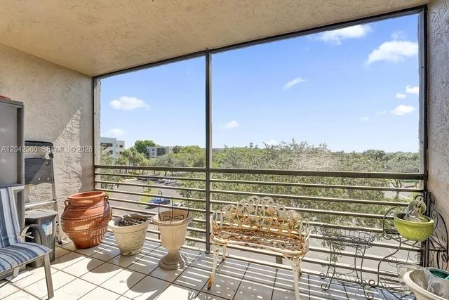 2 of 65 - 1000 Colony Point Circle #422, Pembroke Pines, FL