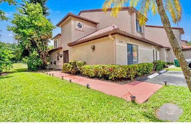 3539 W Inverrary Boulevard W, Lauderhill