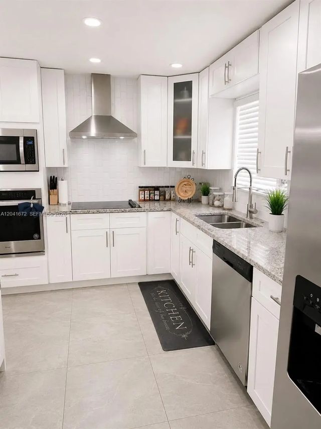 5 of 16 - 1049 Wyoming Avenue, Fort Lauderdale, FL