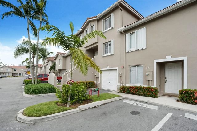 221 Riviera Circle, Weston