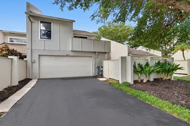 2 of 35 - 12720 Spinnaker Lane, Wellington, FL
