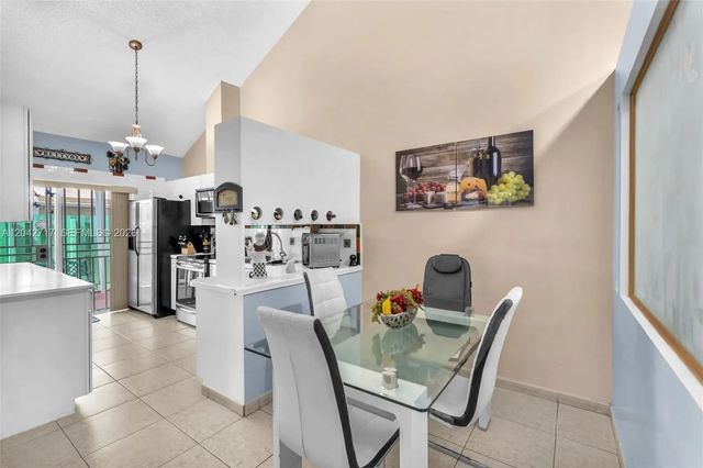 3 of 28 - 9018 Nw 120th Street #133, Hialeah Gardens, FL
