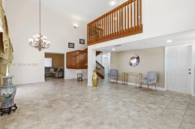 4 of 43 - 15652 Sw 91st Lane, Miami, FL