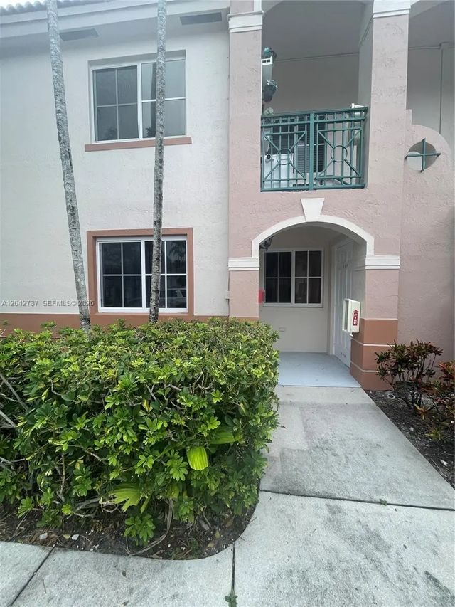 2151 Nw 77th Way #102, Pembroke Pines