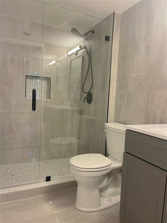 5 of 12 - 2151 Nw 77th Way #102, Pembroke Pines, FL