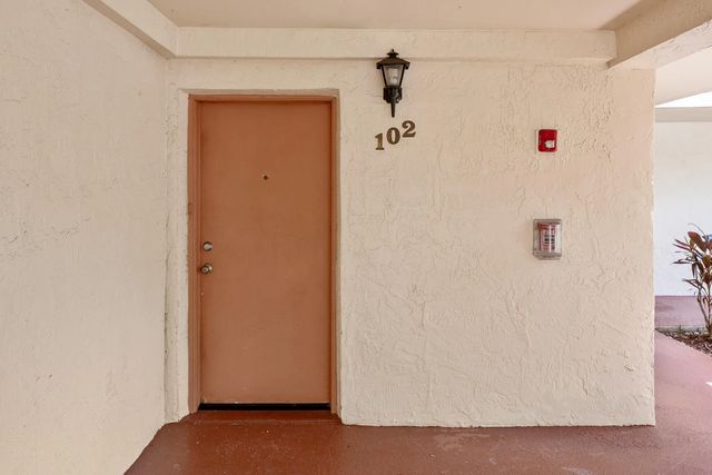 3 of 36 - 7401 Nw 16th Street #102, Plantation, FL