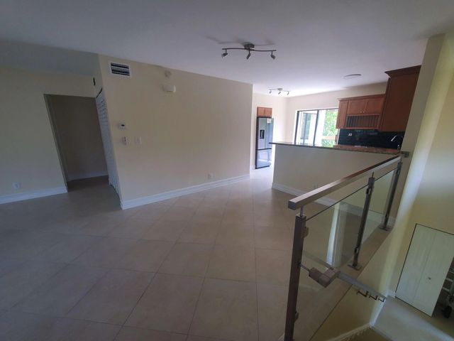 12 Wimbledon Lakes Drive #250, Plantation