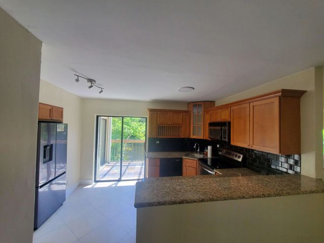 3 of 23 - 12 Wimbledon Lakes Drive #250, Plantation, FL