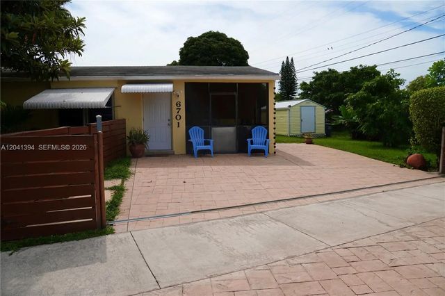 3 of 36 - 6701 Harding Street, Hollywood, FL