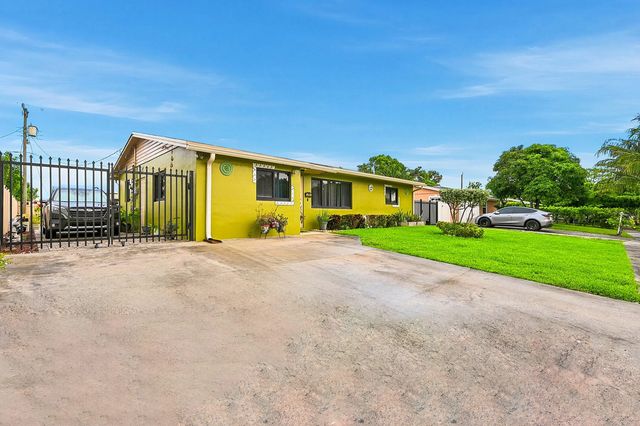 3 of 33 - 1310 Sw 7th Avenue, Deerfield Beach, FL