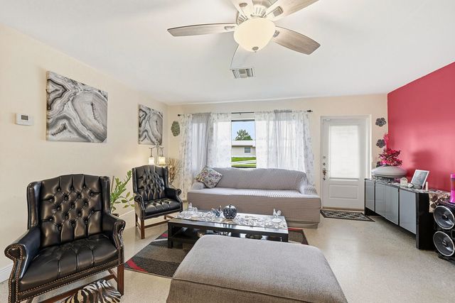 5 of 33 - 1310 Sw 7th Avenue, Deerfield Beach, FL