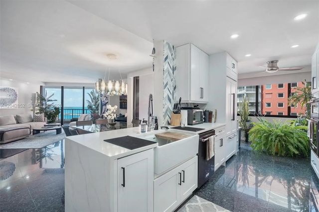 1581 Brickell Avenue #1805, Miami