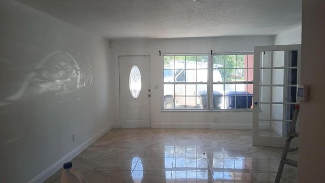 2 of 13 - 6231 Sw 9th Place, North Lauderdale, FL
