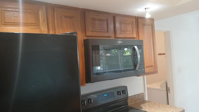 5 of 13 - 6231 Sw 9th Place, North Lauderdale, FL