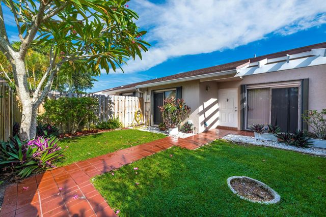 1013 Nw 53rd Street, Deerfield Beach