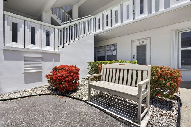 2 of 40 - 307 Wellington C, West Palm Beach, FL