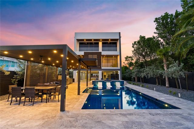 16 Seaside Avenue, Key Largo