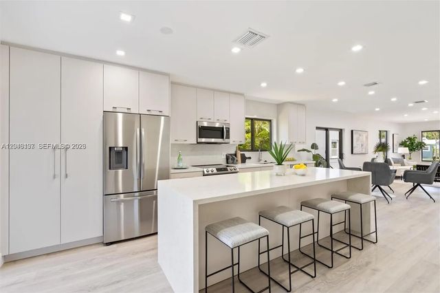 222 Sw 3rd Terrace, Dania Beach