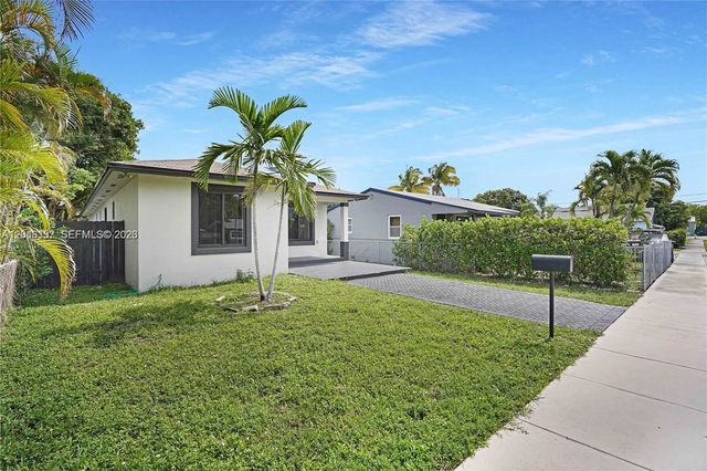 2 of 22 - 222 Sw 3rd Terrace, Dania Beach, FL