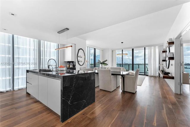 4 of 34 - 788 Ne 23rd Street #902, Miami, FL