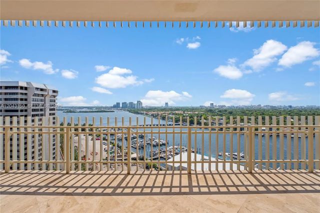 2 of 34 - 3 Grove Isle Drive #c1610, Miami, FL