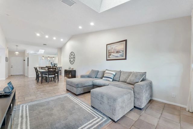 4 of 26 - 5861 Sunswept Lane #b, Boynton Beach, FL