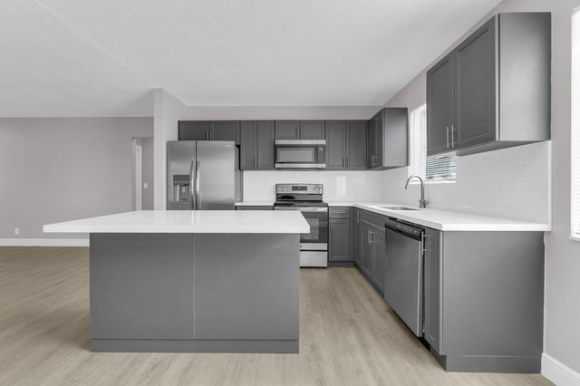 5 of 38 - 3240 Sheridan Lane #117, Hollywood, FL