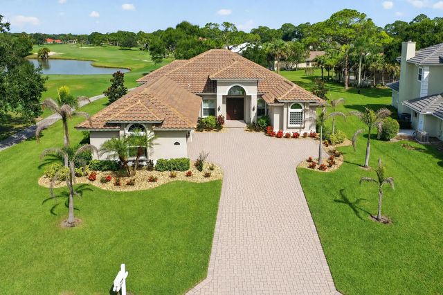 9431 Meadowood Drive, Fort Pierce