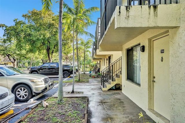 2 of 4 - 1065 S Flagler Avenue #704, Pompano Beach, FL