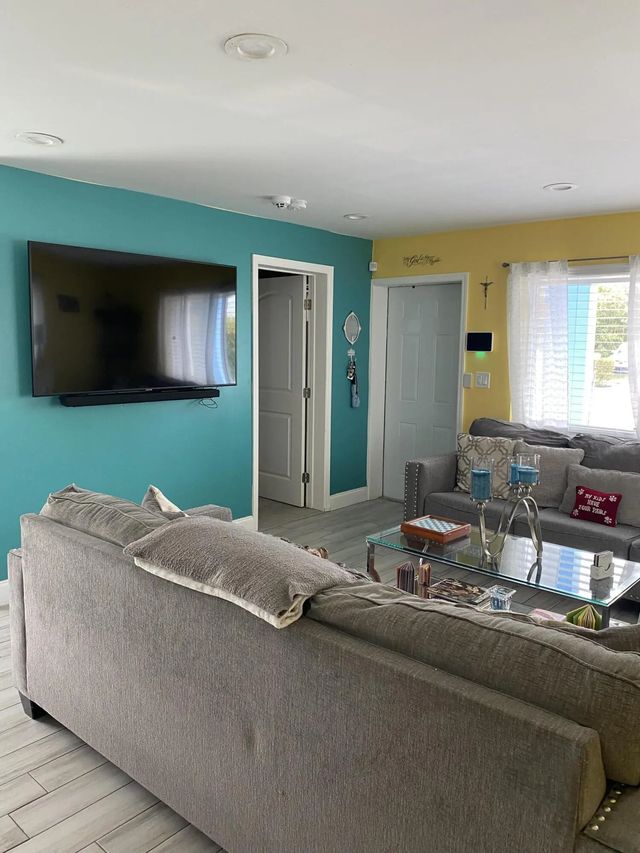 5 of 24 - 416 N D Street #1 And 2, Lake Worth Beach, FL